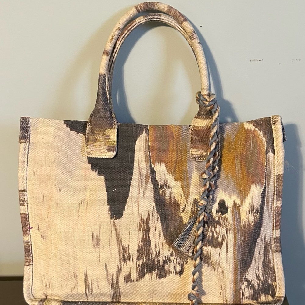 Vince Camuto tote bag